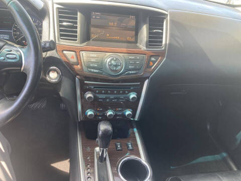 2015 Nissan Pathfinder SL