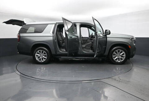 2023 Chevrolet Suburban Premier