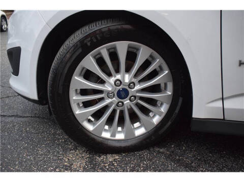 2017 Ford C-MAX Hybrid SE