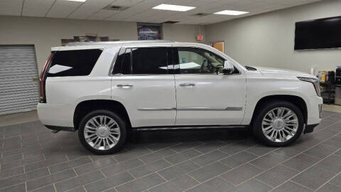 2016 Cadillac Escalade Platinum