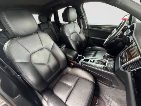 2015 Porsche Macan S