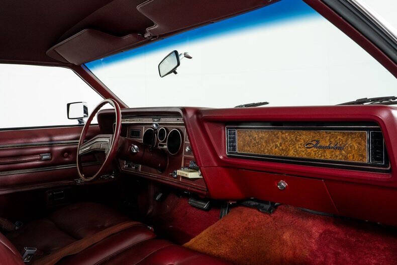 1975 Ford Thunderbird