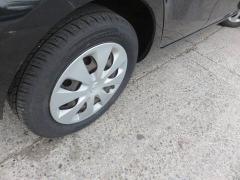 2014 Toyota Prius c One
