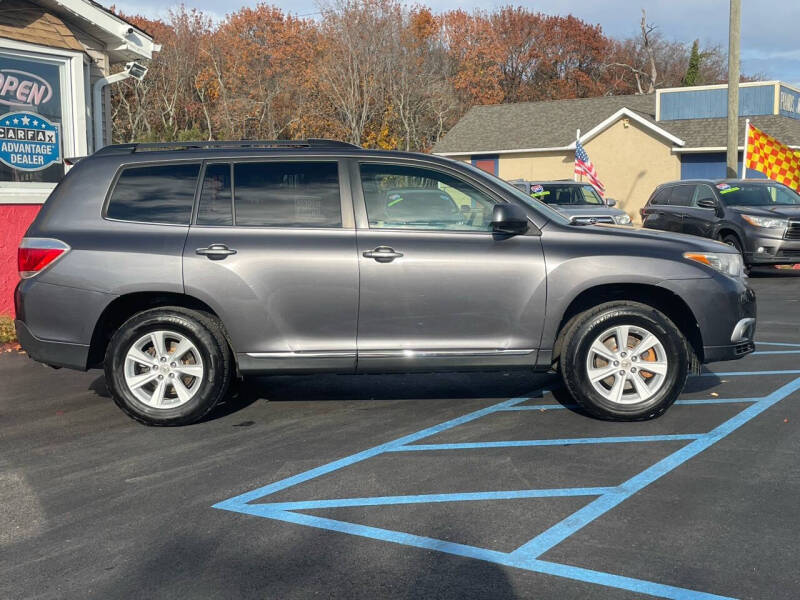 2012 Toyota Highlander SE photo 9