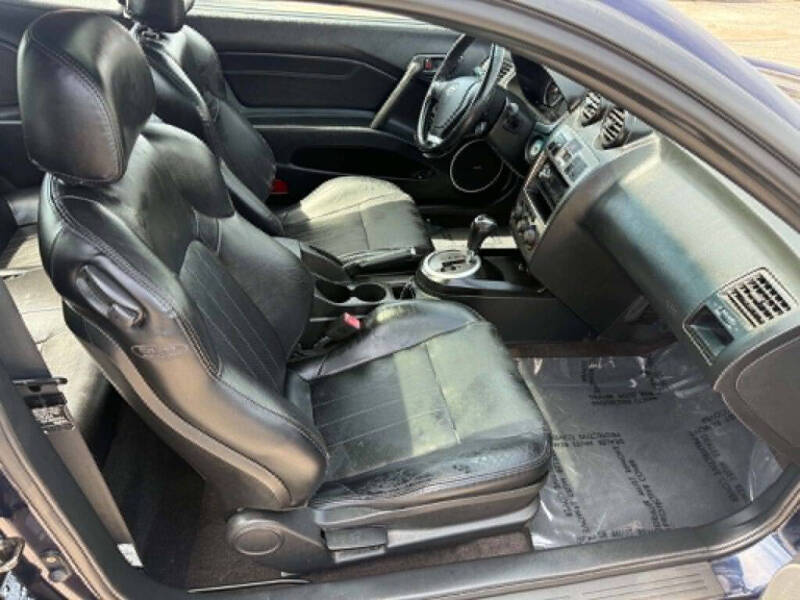 2004 Hyundai Tiburon