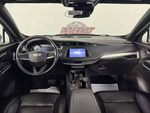 2021 Cadillac XT4 Premium Luxury