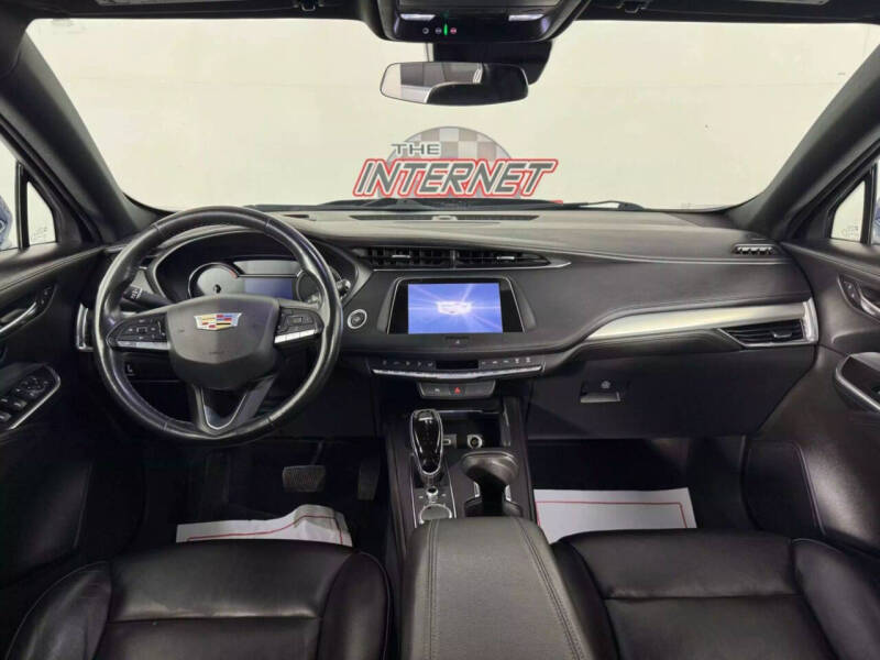 2021 Cadillac XT4 Premium Luxury