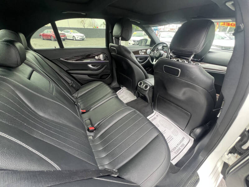 2019 Mercedes-Benz E-Class E 300