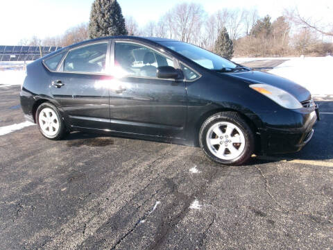 2005 Toyota Prius for sale at Crossroads Used Cars Inc. in Tremont IL