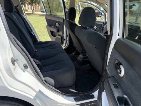 2012 Nissan Versa 1.8 SL