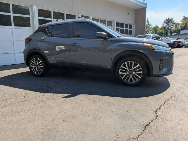 2024 Nissan Kicks SV