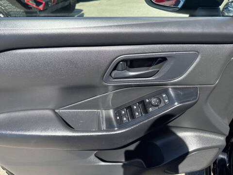 2024 Nissan Rogue S
