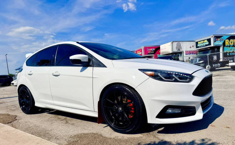 2018 Ford Focus ST