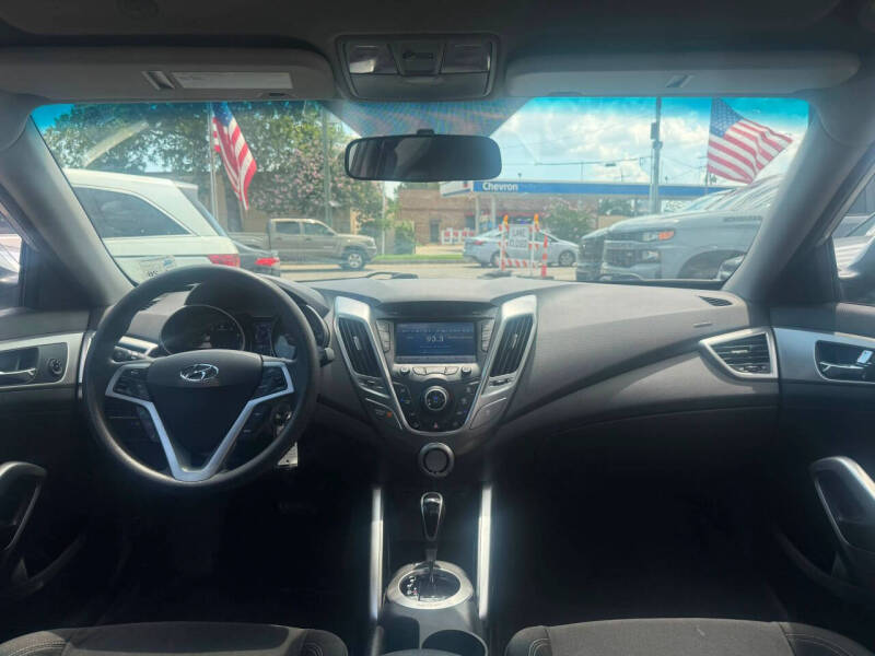 2016 Hyundai Veloster