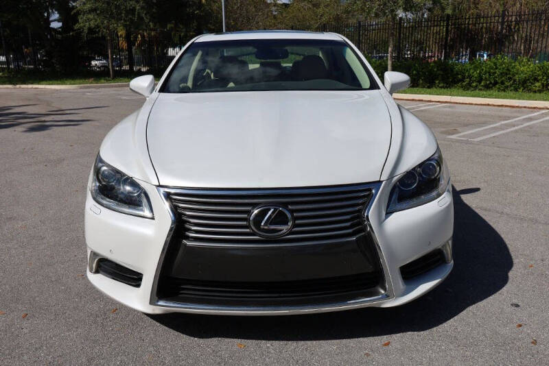 2015 Lexus LS 460