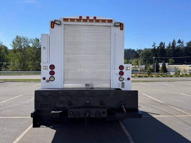 2011 Freightliner M2 106