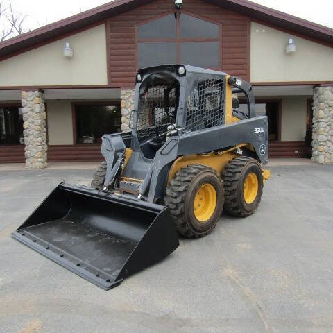 2012 John Deere 320 D SKIDSTEER