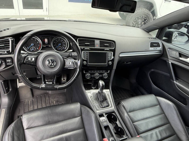 2016 Volkswagen Golf R 4Motion