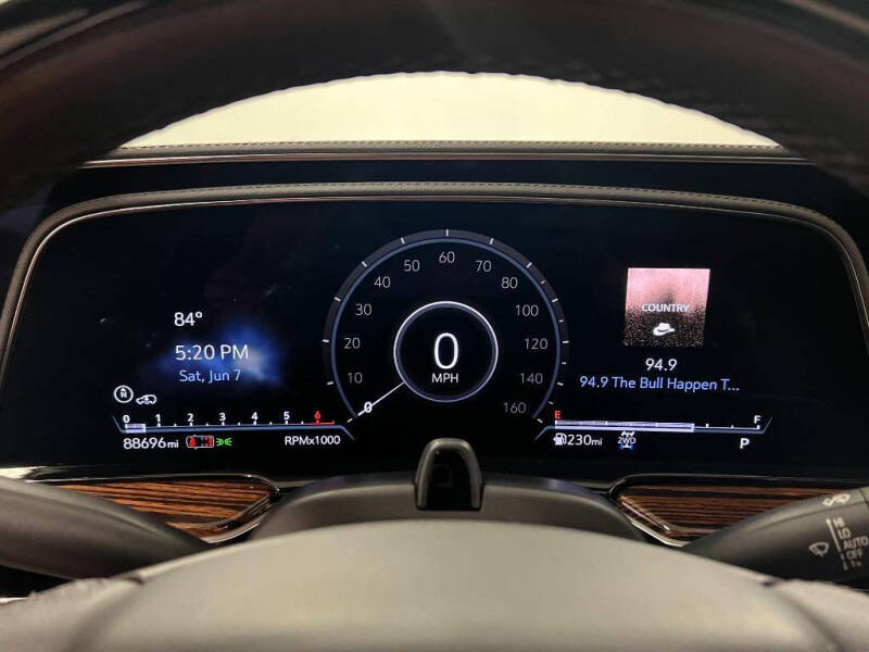 2022 Cadillac Escalade ESV Premium Luxury