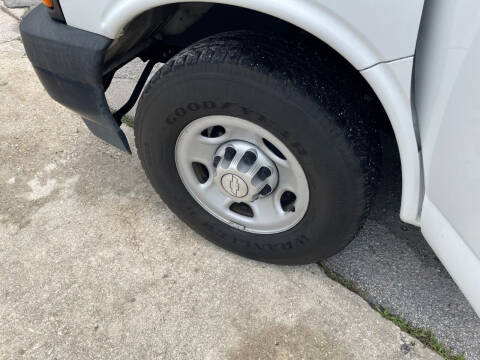 2017 Chevrolet Express 2500