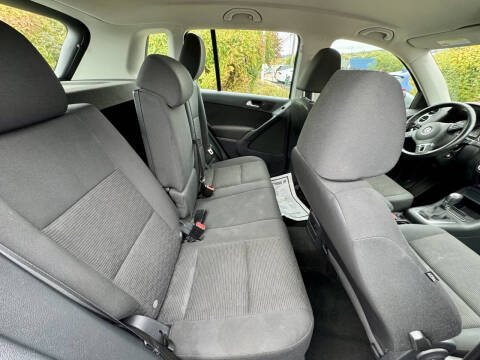 2014 Volkswagen Tiguan S 4Motion