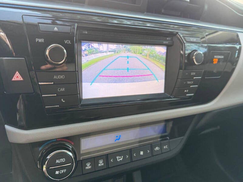 2015 Toyota Corolla LE
