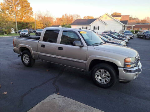 2005 GMC Sierra 1500 for sale at Rob Co Automotive LLC in Springfield TN