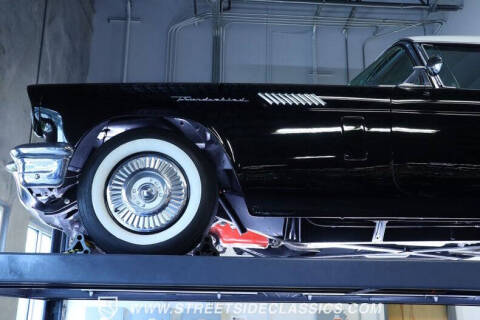 1957 Ford Thunderbird