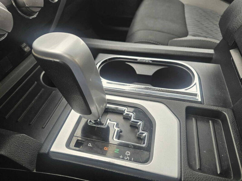 2014 Toyota Tundra SR5