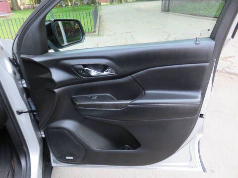 2017 GMC Acadia SLE-2