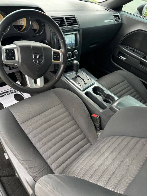 2013 Dodge Challenger SXT