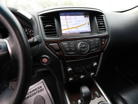 2015 Nissan Pathfinder SL