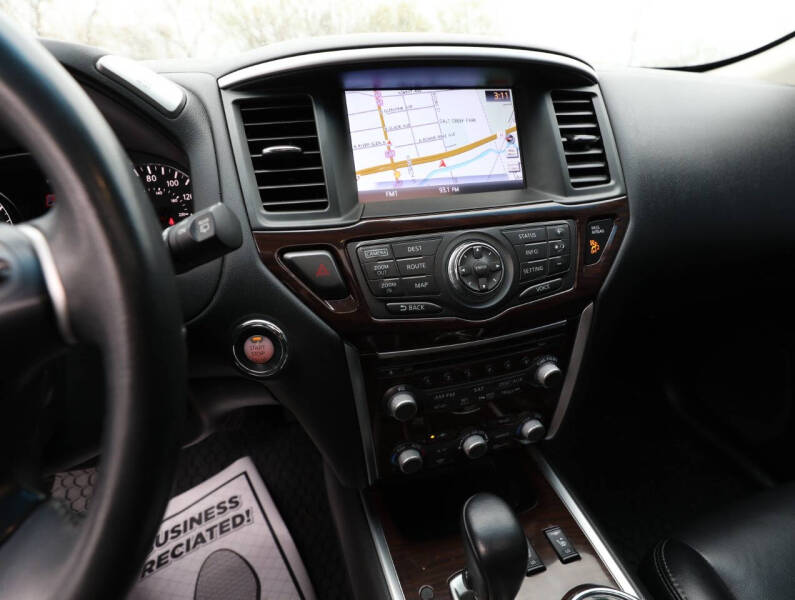 2015 Nissan Pathfinder SL