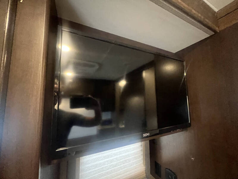 2017 Thor Motor Coach ACE BUNK HOUSE