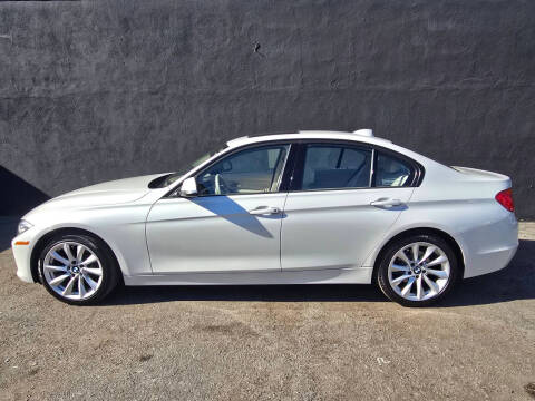 2012 BMW 3 Series 328i