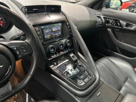 2017 Jaguar F-TYPE Premium