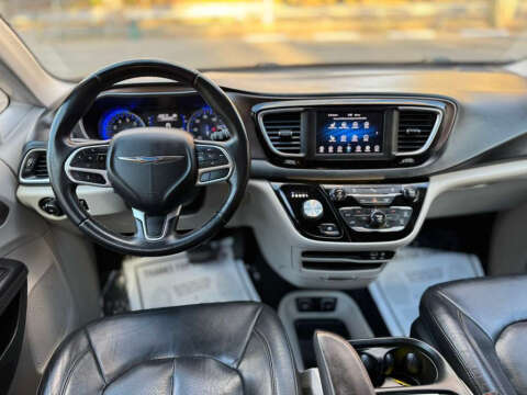 2018 Chrysler Pacifica Touring L