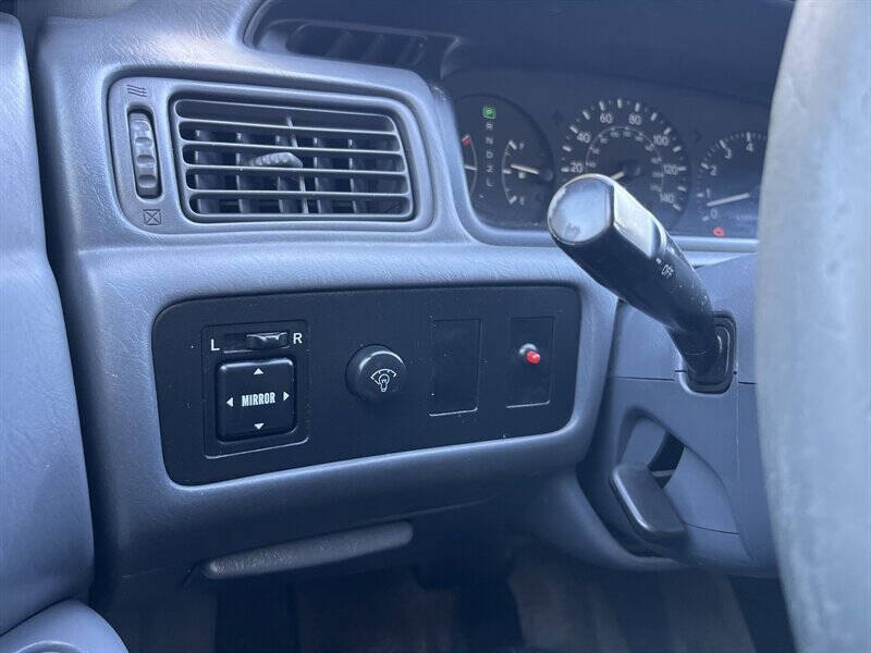 2000 Toyota Camry LE