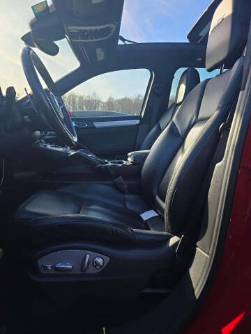 2016 Porsche Cayenne GTS