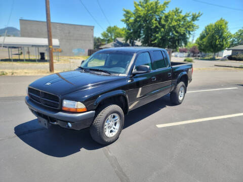 2003 Dodge Dakota for sale at Viking Motors in Medford OR