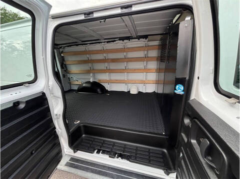 2024 GMC Savana 2500