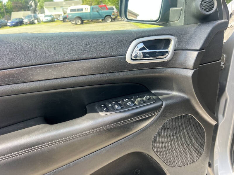 2018 Jeep Grand Cherokee Laredo