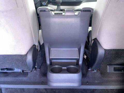 2023 Toyota Sienna LE 8-Passenger