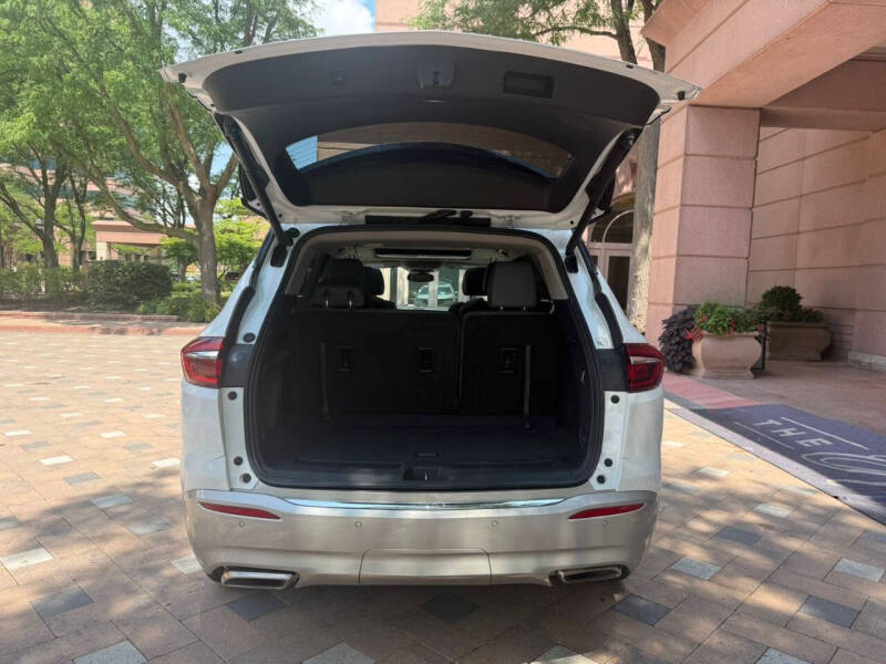 2020 Buick Enclave Essence