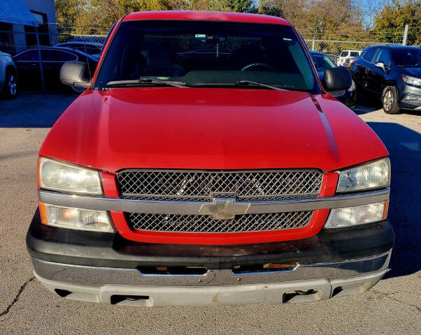 2005 Chevrolet Silverado 1500 for sale at DURANGO AUTO CENTER LLC in Tulsa, OK