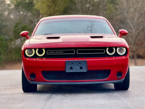 2016 Dodge Challenger SXT Plus