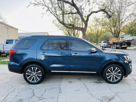 2017 Ford Explorer Platinum