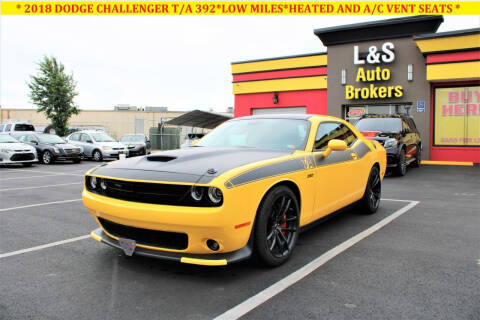 2018 Dodge Challenger for sale at L & S AUTO BROKERS in Fredericksburg VA