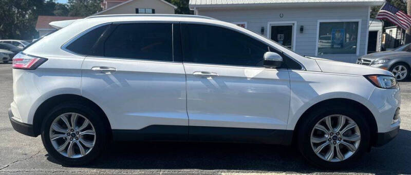 2019 Ford Edge Titanium photo 6