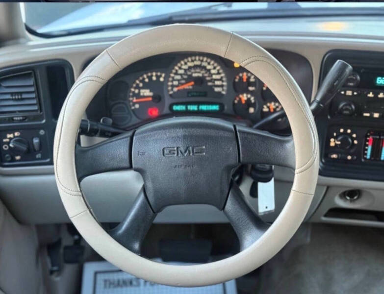 2004 GMC Yukon SLE